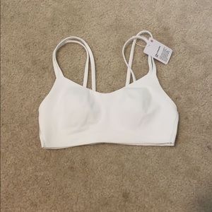 Lululemon like a cloud bra